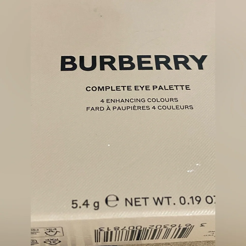 Burberry Black and Gold Eye Palette NEW IN BOX - Picture 2 of 9